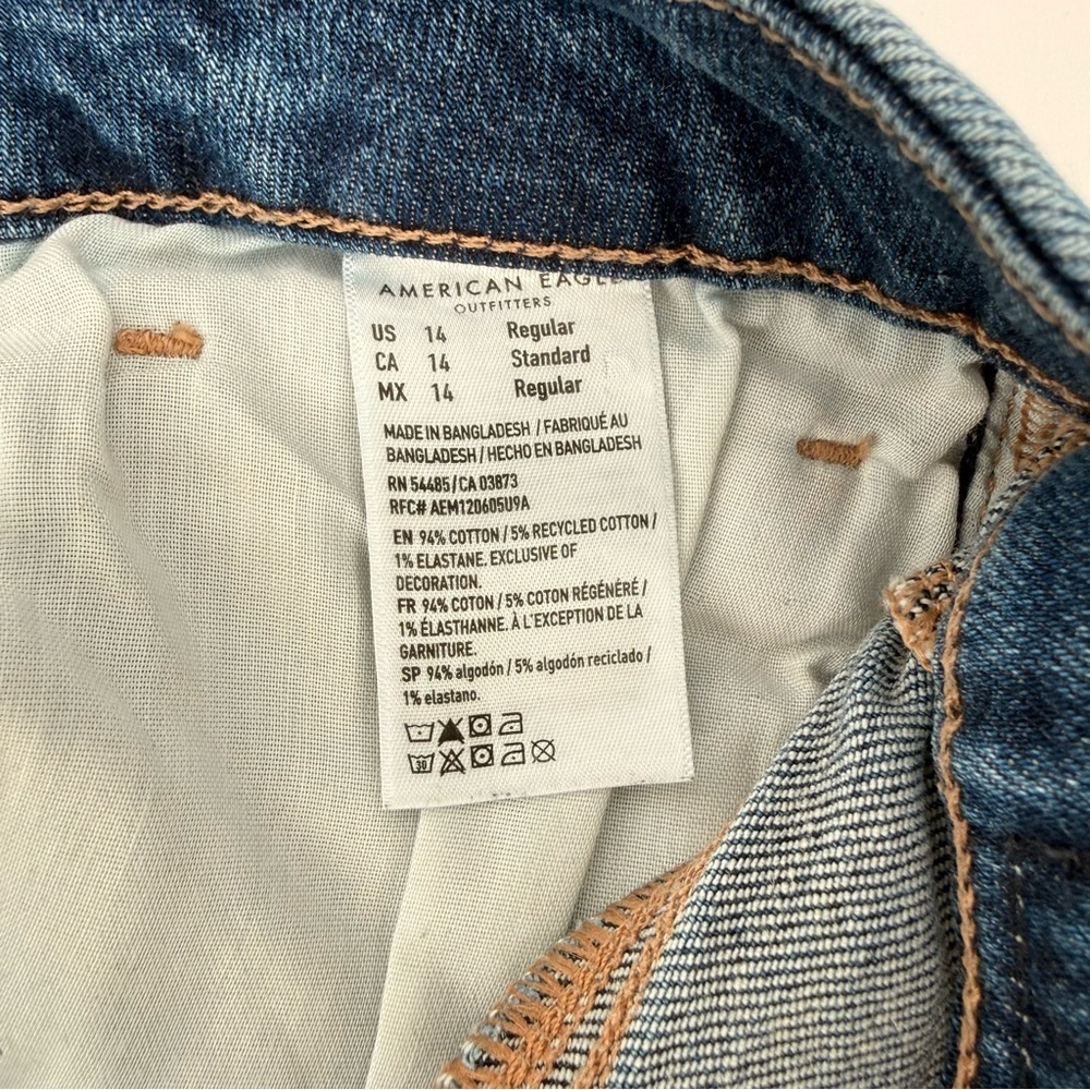 American Eagle Stretch High-Waisted Dark Blue Women’s Curvy Mom Jeans Size 14R - Picture 5 of 11
